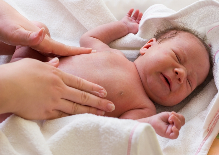 newborn baby bath tips